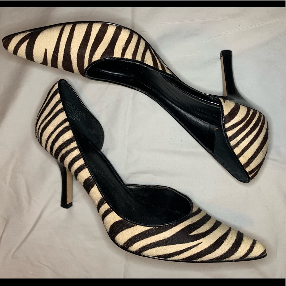 AK Anne Klein zebra print heel